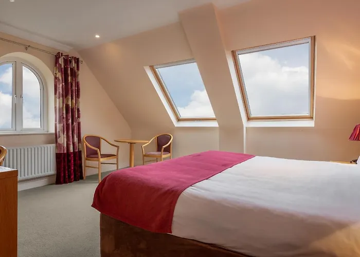 Ceann Sibeal 3* באליפריטר