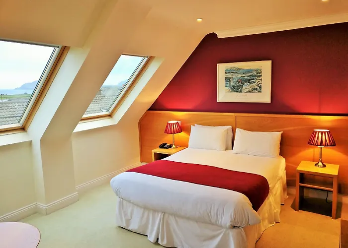 Ceann Sibeal 3* באליפריטר