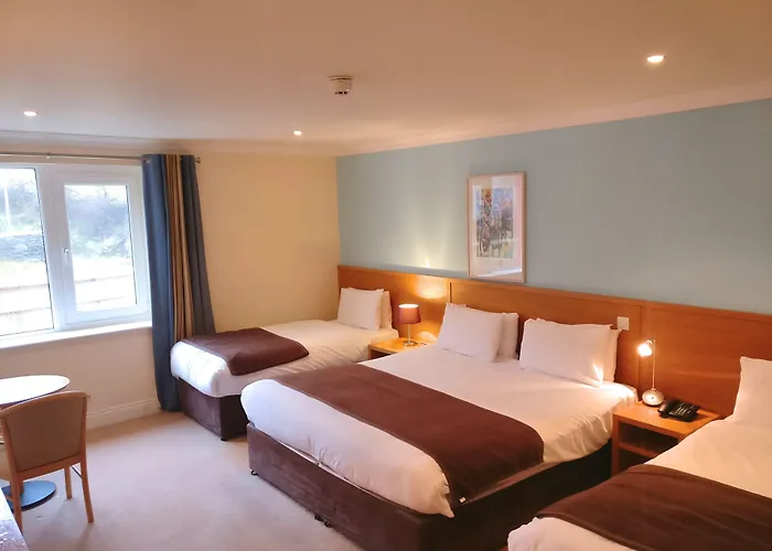 Ceann Sibeal 3* באליפריטר