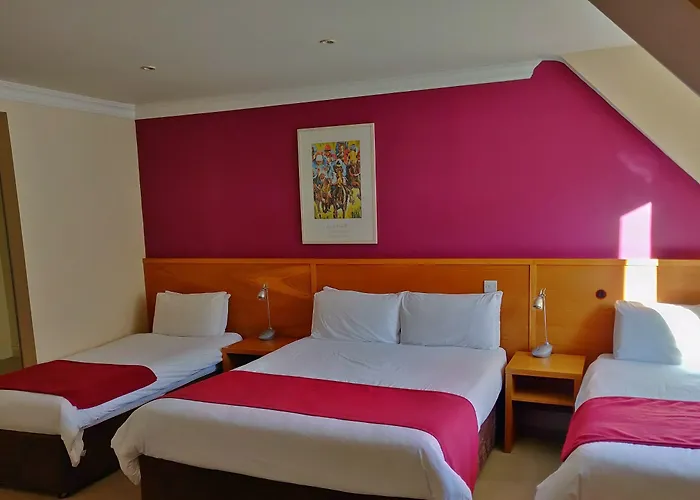 西恩西比尔酒店 3*